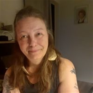 Der skal være plads til 2 heste, Flere fireben ( Blå Tunget skink ), og ( Snegle skinke) de er i ...