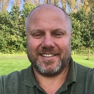 Lars søger 55-130 m2 lejlighed / rækkehus til leje