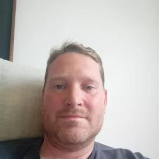 I det jeg skal skilles og skal sælge fælles hus, søger jeg og min søn på 9 år en bolig, det optim...