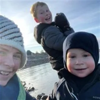 Stine søger 77-100 m2 lejlighed / rækkehus i Hillerød til leje