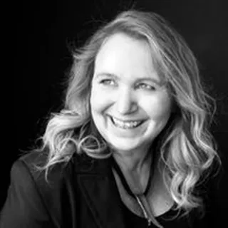 Berit søger 95-114 m2 hus / rækkehus til leje