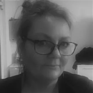 Rikke søger 80-190 m2 hus til leje