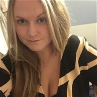 Josefine søger 15-100 m2 rækkehus i Skibby til leje